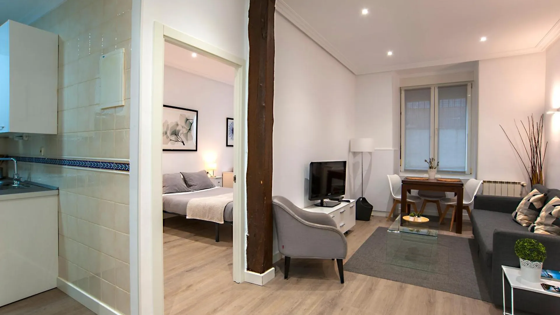 Donostia, A Pocos Pasos De La Playa De La Concha. Apartment San Sebastian Spain